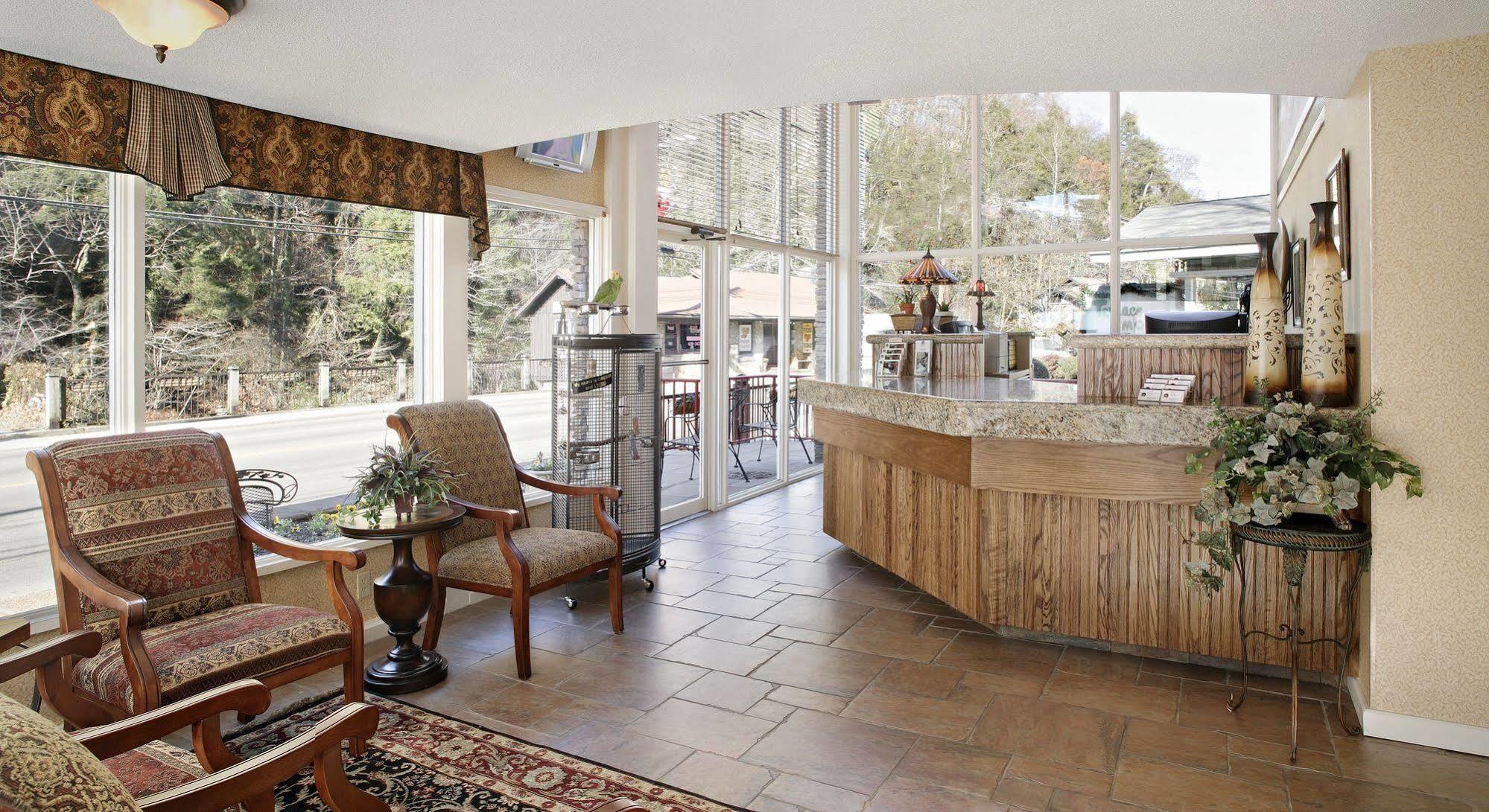 גטלינבורג Zoders Inn And Suites מראה חיצוני תמונה